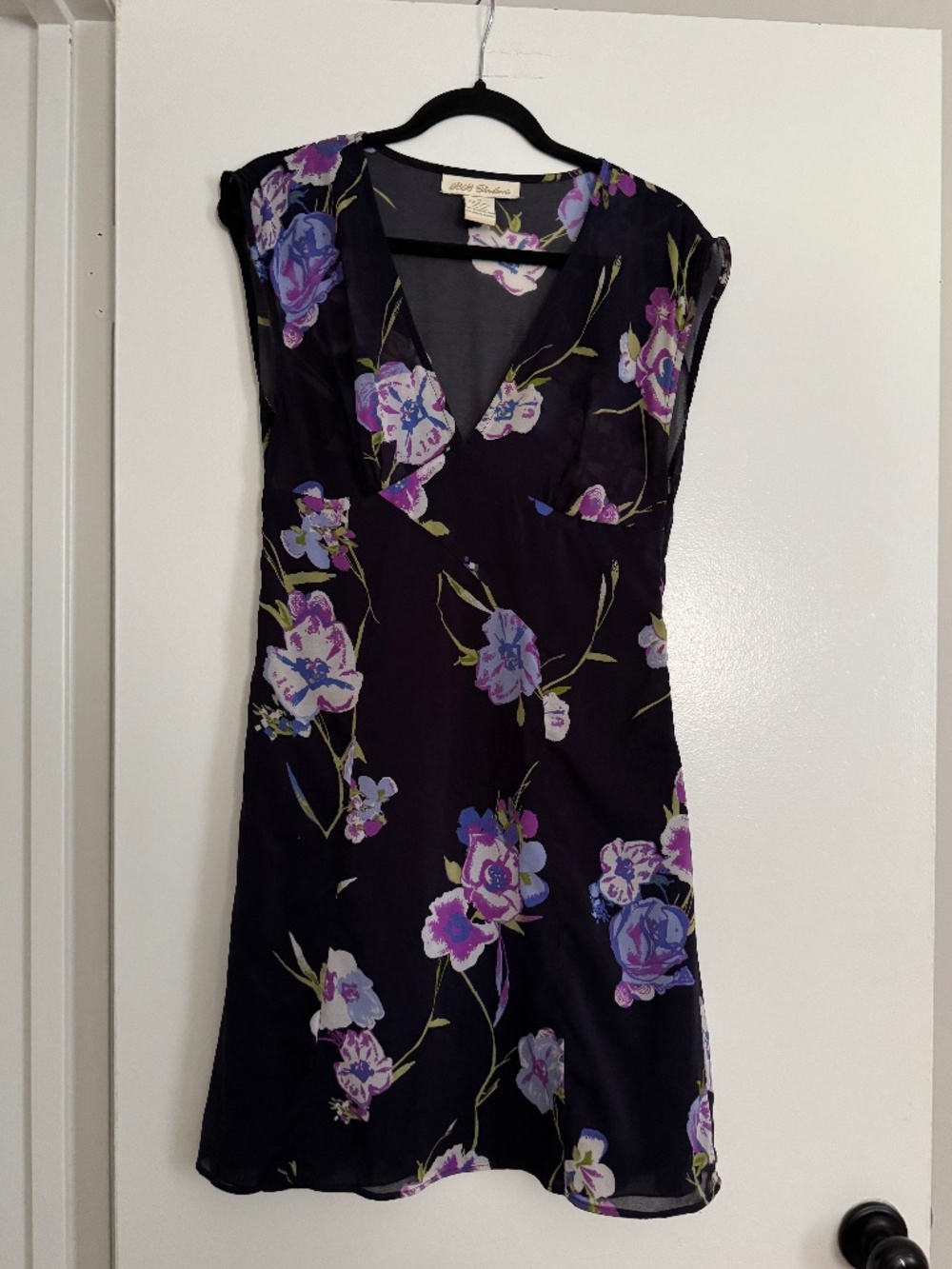 BB Dakota Women's Sleeveless Navy/Purple Floral Print Dress with Belt, size 8